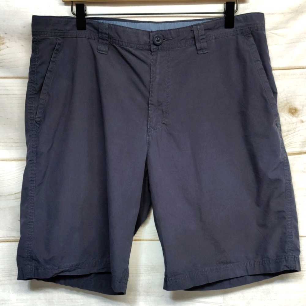 Columbia Flat Front Navy Blue Shorts, Size 34
